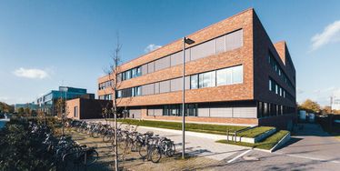 Die Vorträge finden im Auditorium des CiM Interfaculty Centre statt.